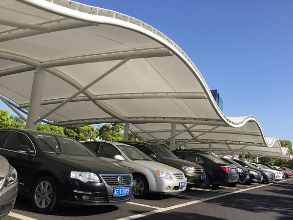 山東膜結(jié)構(gòu)車棚廠家